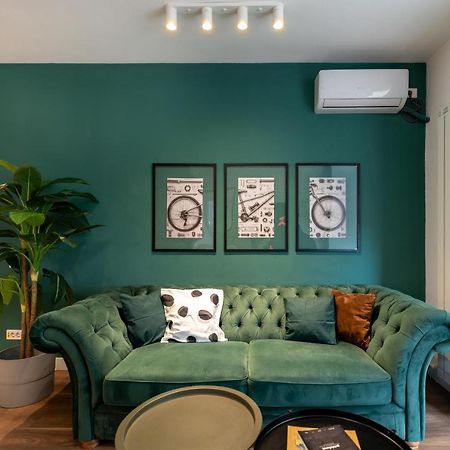 Downtown Retreat: Spacious 2-Br By Unirii Square 부쿠레슈티 외부 사진